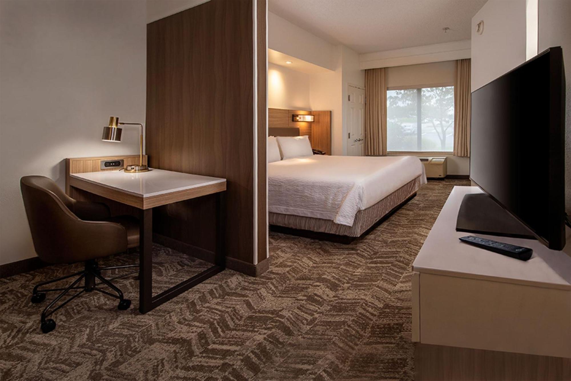 Springhill Hotel 3*